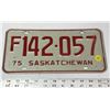 Image 1 : 1975 Saskatchewan License Plate F142-057
