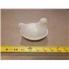 Image 1 : milk glass hen on nest (no chips or cracks)