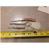 Image 3 : 5 pocket knives- 1 camping, 1 "Swiss Army", 2 miniature