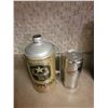 Image 2 : 2 full Sapporo beer cans 650ml & 2L (both full)