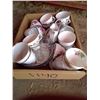 Image 1 : box of dishes