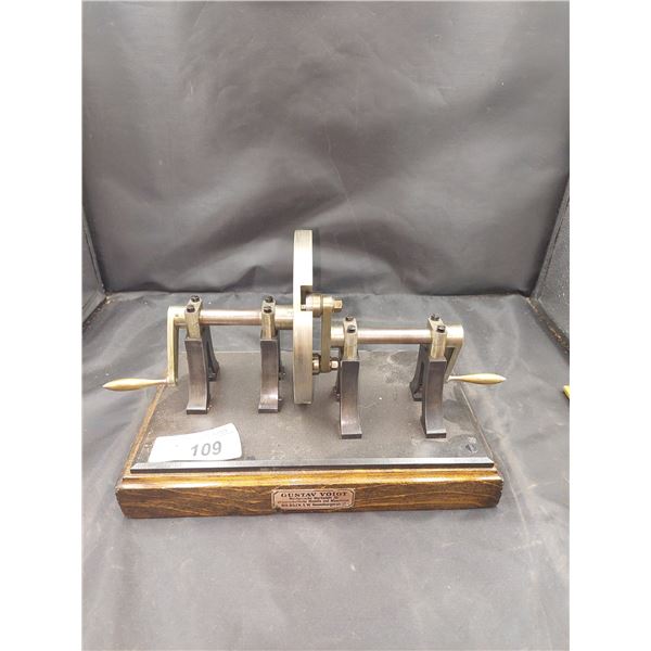 Antique CrankShaft Display