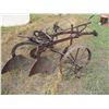 Image 2 : Vintage 2 Bottom Plow