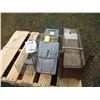 Image 1 : (3) Animal Traps