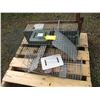 Image 2 : (3) Animal Traps