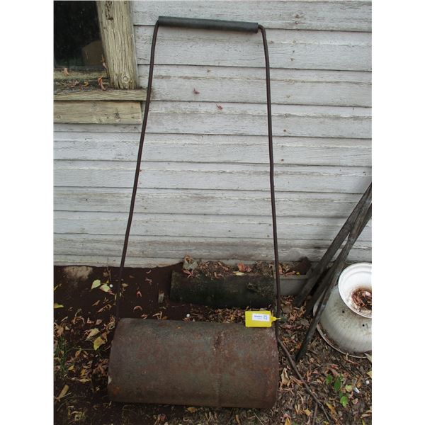 Lawn Roller (24")