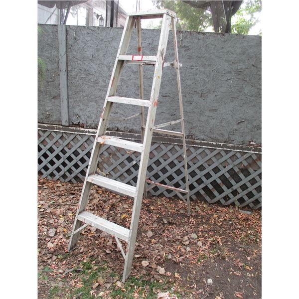 6 Step Ladder Bodnarus Auctioneering 6 step ladder bodnarus auctioneering