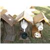 Image 4 : (3) Handmade Tea Pot Bird Houses, (3) Handmade Bird Houses, Manger