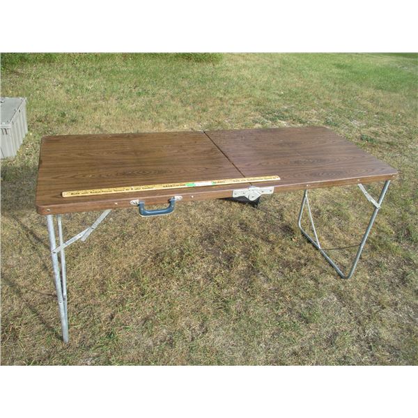 Small Metal Table (5' Long)