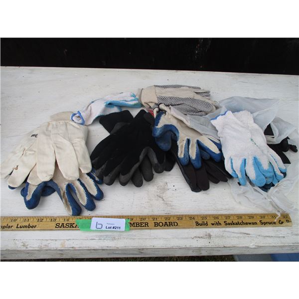 Lot of Gloves