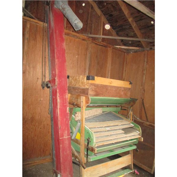 Fanning Mill Grain Cleaner with Extra Screens