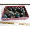 Image 1 : Box of Insulators