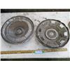 Image 4 : (2) Hub Caps