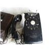 Image 4 : (2) Vintage Telephones