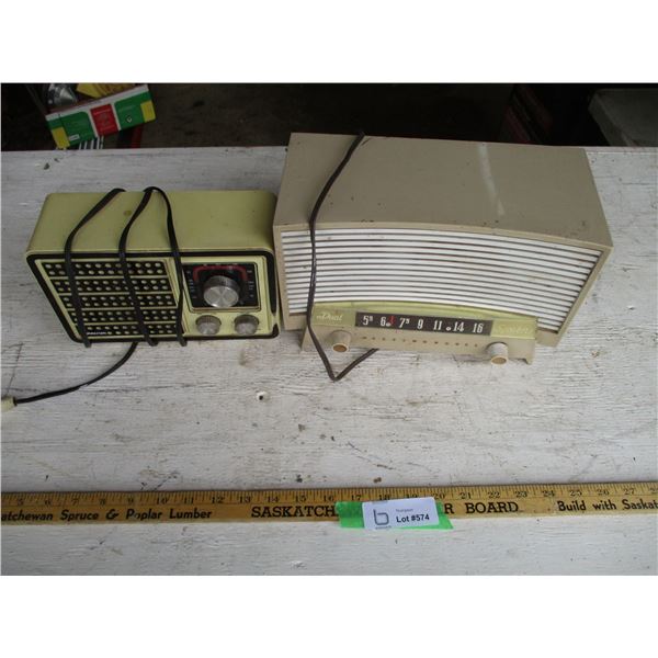 (2) Vintage Radio's (1 - Westinghouse, Working), (1 - Soundesign)