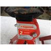 Image 3 : (2) 2 Ton Mastercraft Jack Stands