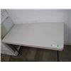 Image 2 : Plastic Folding Table (4')