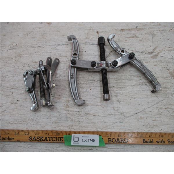 (2) Pullers (Small Not Complete)