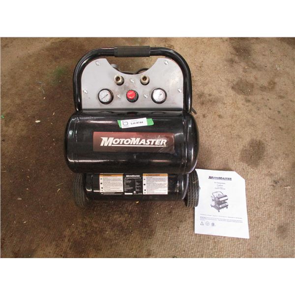 MotoMaster 5 Gallon Split Tank Air Compressor with Manual