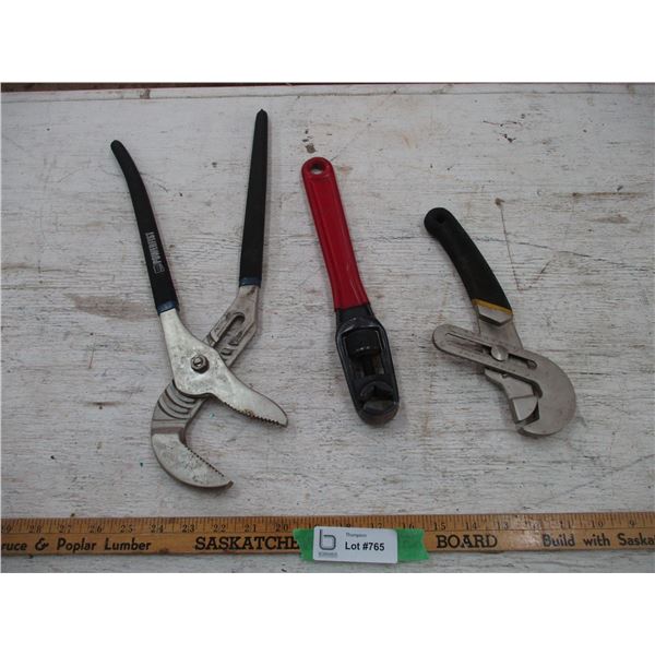 (2) Water Pump Pliers, Adjustable Oil Plug Wrench