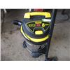Image 2 : Stanley 8 Gallon Wet/Dry Shop Vac