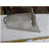 Image 1 : Vintage Grain Scoop