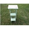 Image 1 : Wooden Step Stool (2' Tall)