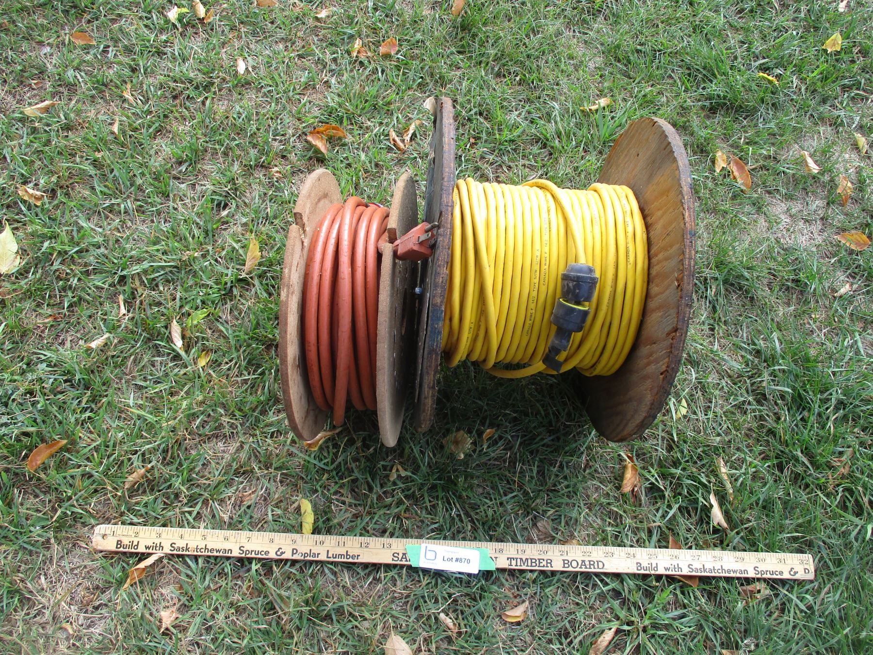 Ext Spool (2) Extension Cords with Spools - Bodnarus Auctioneering