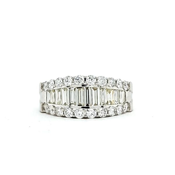 Baguette and Round Diamond Tapered Band VS Clarity