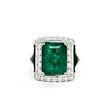 Image 4 : Art-Deco Inspired Emerald, Onyx & Diamond Ring