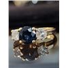 Image 7 : Estate Blue Sapphire and Diamond Three-Stone Ring