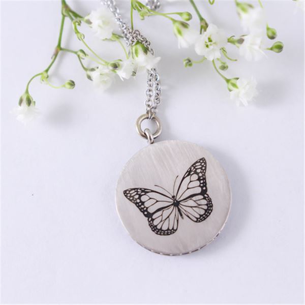 18k WG BLUE SAPPHIRE DESIGNERS EDWARDS AND RELLAS SUR LE BORD COLLECTION 17MM BU