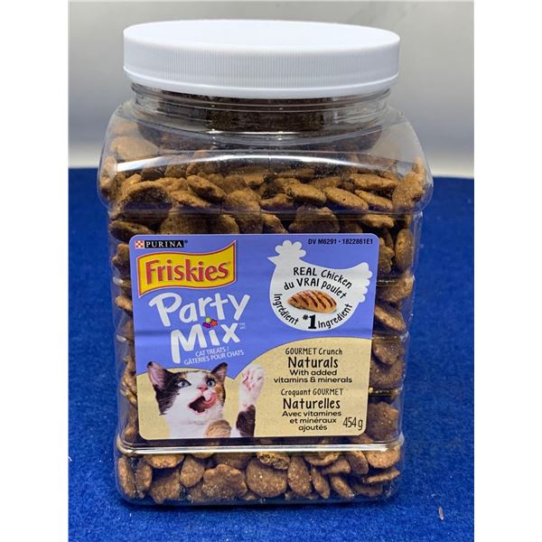 Purina Friskies Party Mix-Gourmet Crunch Chicken Cat Treats (454g)