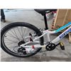 Image 2 : Northrock 60.96 cm (24 in.) GS24 Girl’s Bike