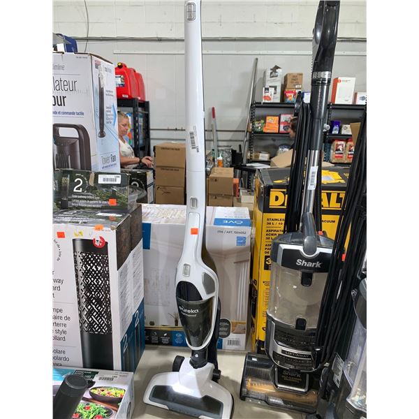 Eureka Lightspeed Stick Vacuum See Pics NO Charger