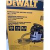 Image 2 : DeWalt 38L Wet/Dry Shopvac