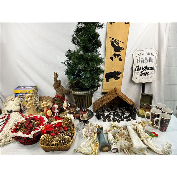 Christmas Décor Lot