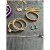 Image 5 : Costume Jewelry Lot