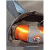 Image 2 : CONTAINER FOR MENS RAZOR
