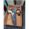 Image 1 : 1950'S KIDS GUNBELT COMES WITH HOLSTER AND TOP-GUN-JR CAP REVOLVER