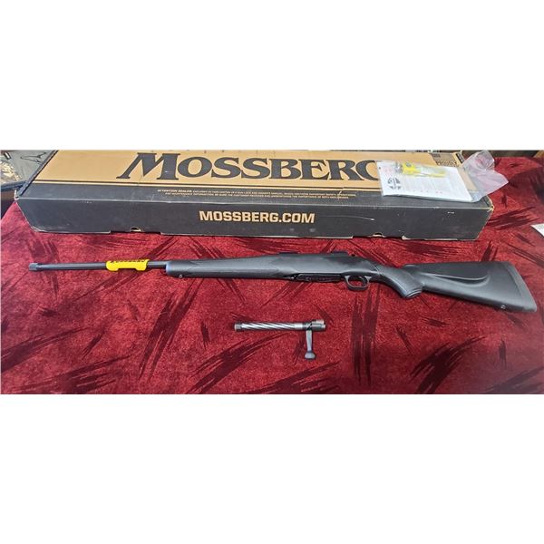 MOSSBERG PATRIOT .300 WIN MAG - NEW IN BOX - 24  BARREL COMES WITH WEAVER BASE SN MPR0322359