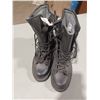 Image 3 : NEW MENS SIZE 7 1/2 BOOTS RETAIL VALUE $289.95