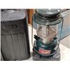 Image 2 : COLEMAN FUEL LANTERN COMES WITH PLASTIC AND PLYWOOD CASE