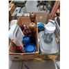 Image 1 : LARGE BOX WITH JUICER, MUGS, FIRST AID KIT AND MISC ITEMS