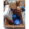 Image 2 : LARGE BOX WITH JUICER, MUGS, FIRST AID KIT AND MISC ITEMS