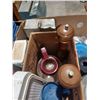 Image 3 : LARGE BOX WITH JUICER, MUGS, FIRST AID KIT AND MISC ITEMS