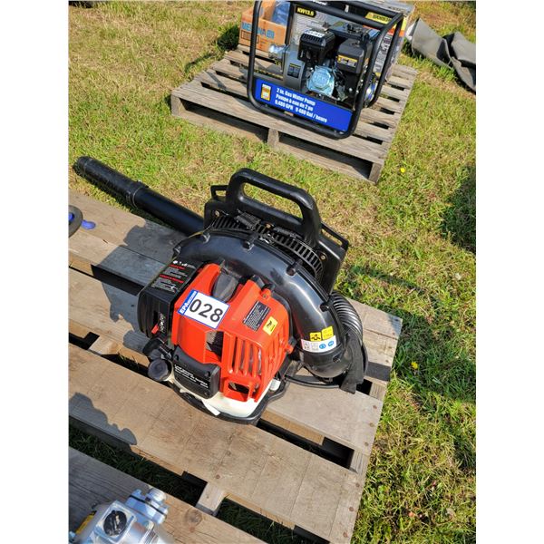 Leaf blower, runs, little use