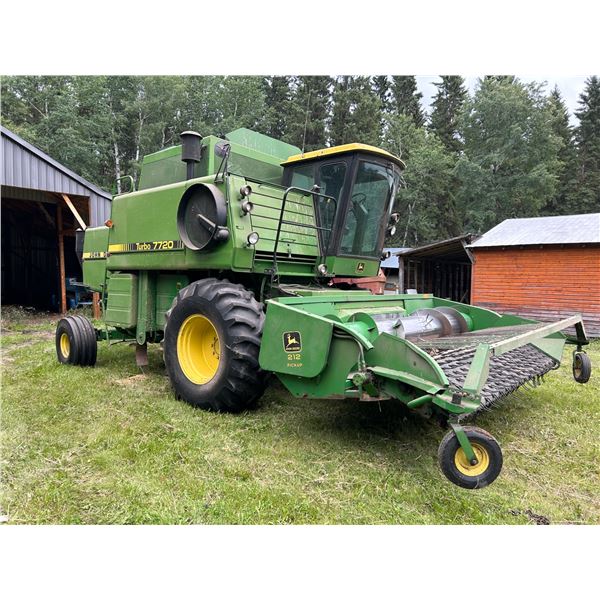 SELLING OFF SITE: JD 7720 turbo combine, 6 belt pickup, standard, chopper, cyclone chaff collector, 