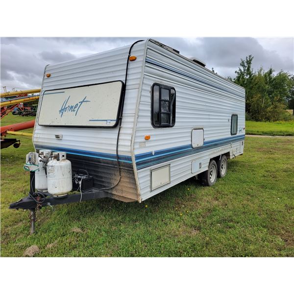 Hornet, Approx. 22' Tandem Axle Holiday Trailer, SN. 28706, 2- Batteries, 2 Propane bottles, Elec. J