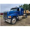 Image 1 : 2014 Mack 600 Highway Truck, Integral Sleeper, 5th wheel, Mack Power, 18 spd, showing 312,573 Km, 11